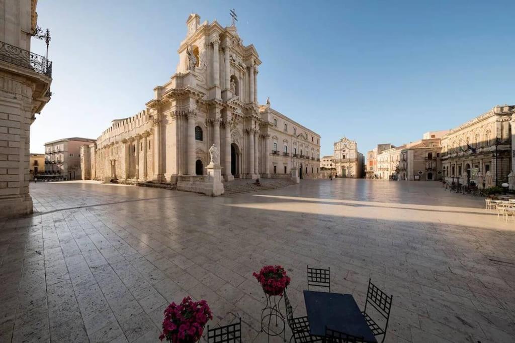 Palma * Avola