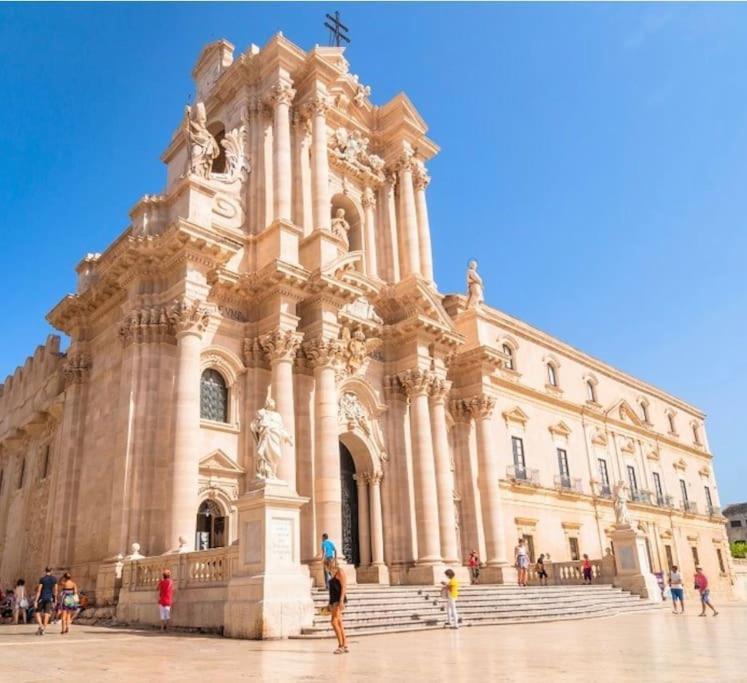 Palma * Avola